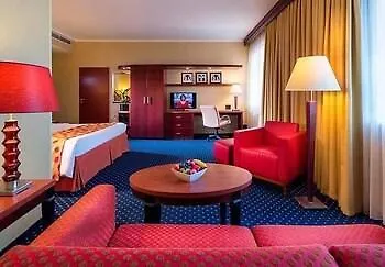 Courtyard By Marriott 4* Prague