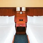 Courtyard By Marriott Hotel Praga