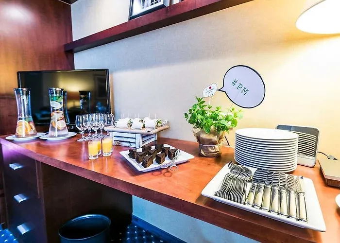 Courtyard By Marriott Hotel