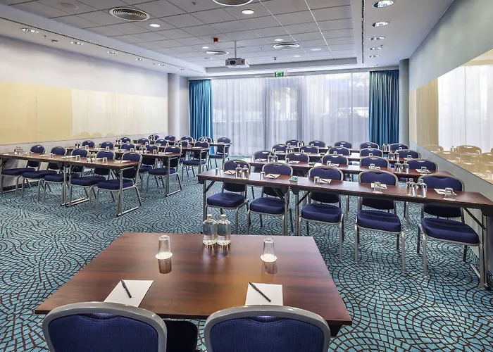 Courtyard By Marriott Hotel