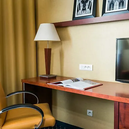 Courtyard By Marriott Otel 4*