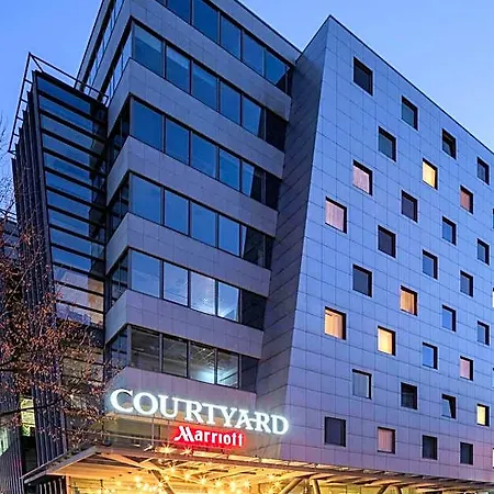 Otel Courtyard By Marriott