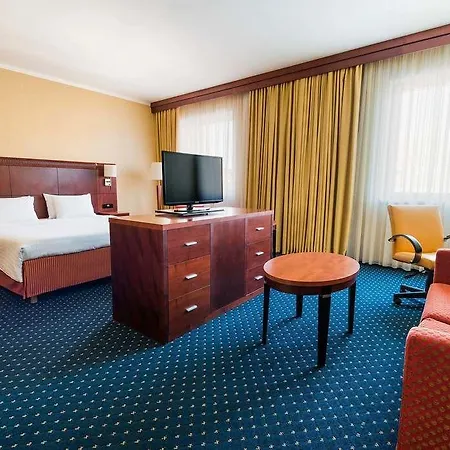 Courtyard By Marriott 4*