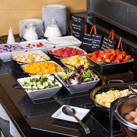 Hotel Courtyard By Marriott Prag